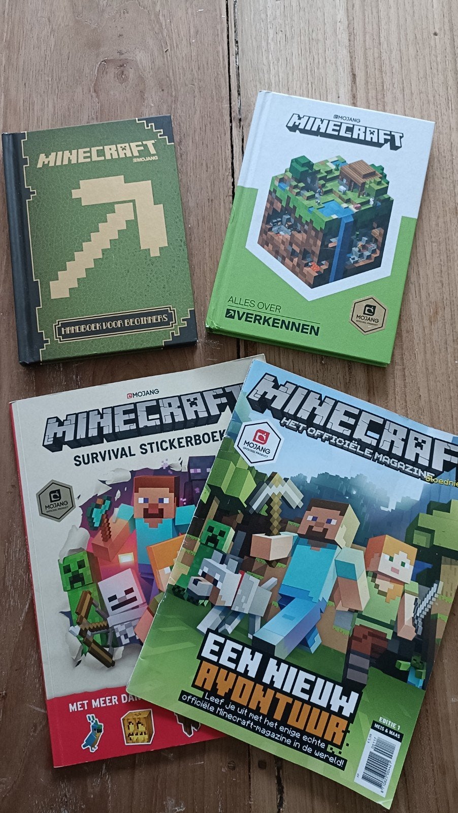 2 Minecraft boeken (hardcover) + 2 gratis tijdschriften, Boeken, Ophalen of Verzenden