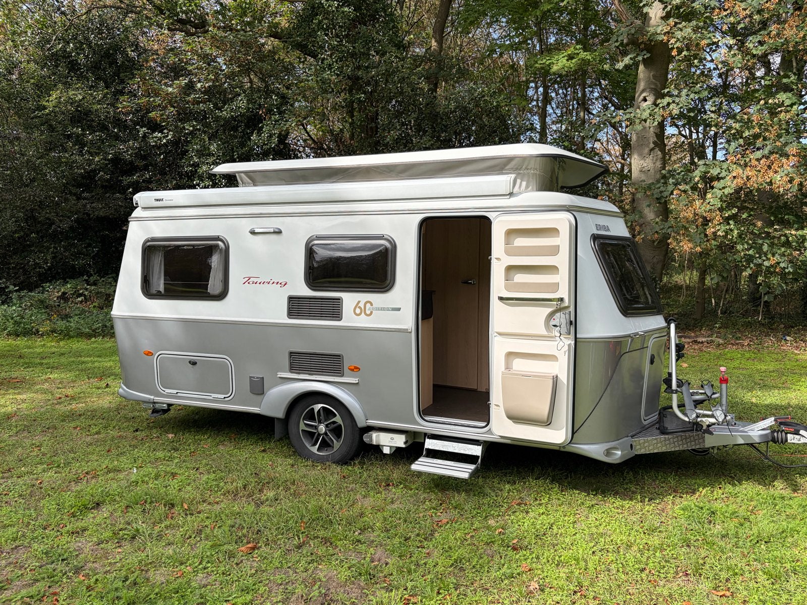 Hymer Eriba Touring 542 Caravan 60 edition 2018 met mover, Caravans en Kamperen, Luifel, 2 aparte bedden, Rondzit, Particulier