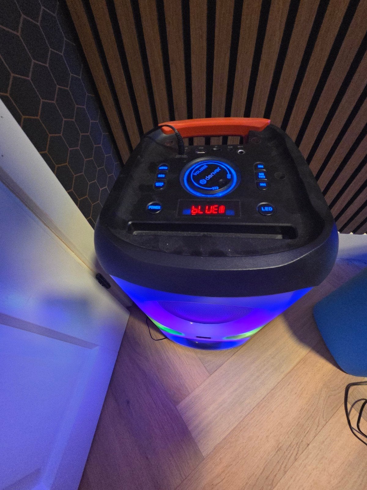 Denver TSP-452 partybox 400 Watt, Ophalen