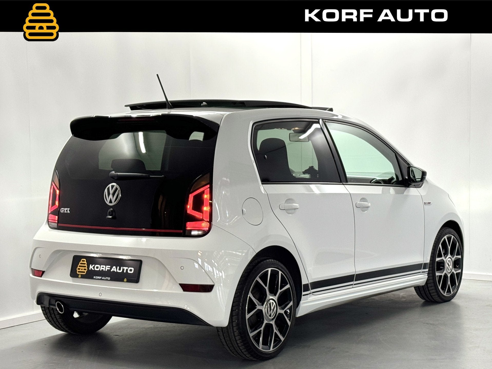 Volkswagen up! 1.0 TSI GTI / Pano / Cruise / Stoelverw / Cli, Auto's, 970 kg, Stof, 4 stoelen, 116 pk