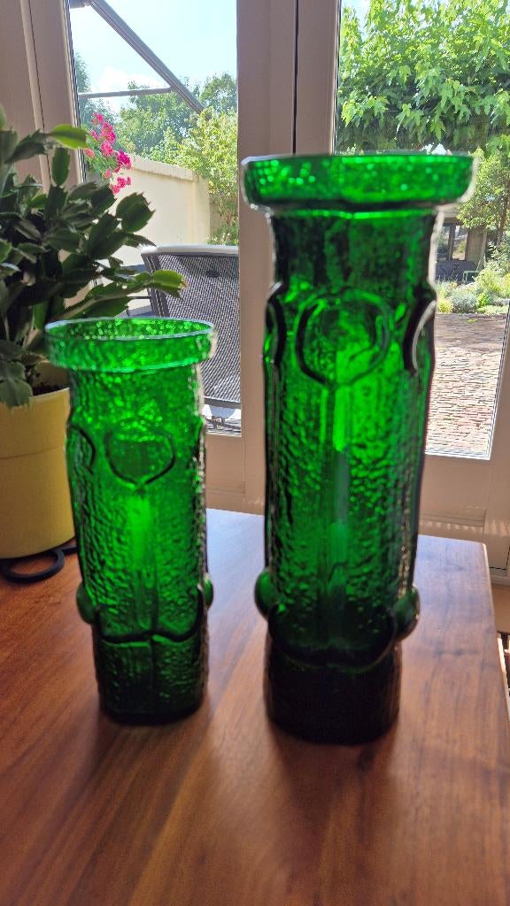 Fraaie groene vintage vazen, Ophalen of Verzenden, Minder dan 50 cm, Groen, Glas