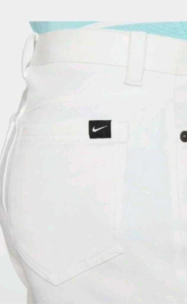 Witte Nike Golf Broek - Maat L - Slim Fit Dri-FIT, Kleding | Dames, Broeken en Pantalons, One Bowerman Drive, Beaverton, OR 97005, USA
