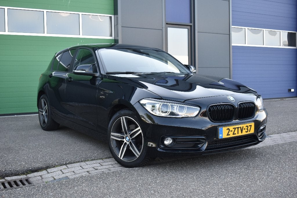 BMW 116i LCI Facelift 2015 | NAP | APK 2027 | CarPlay Androi, Auto's, 1-Serie, Zwart, Origineel Nederlands, 1200 kg