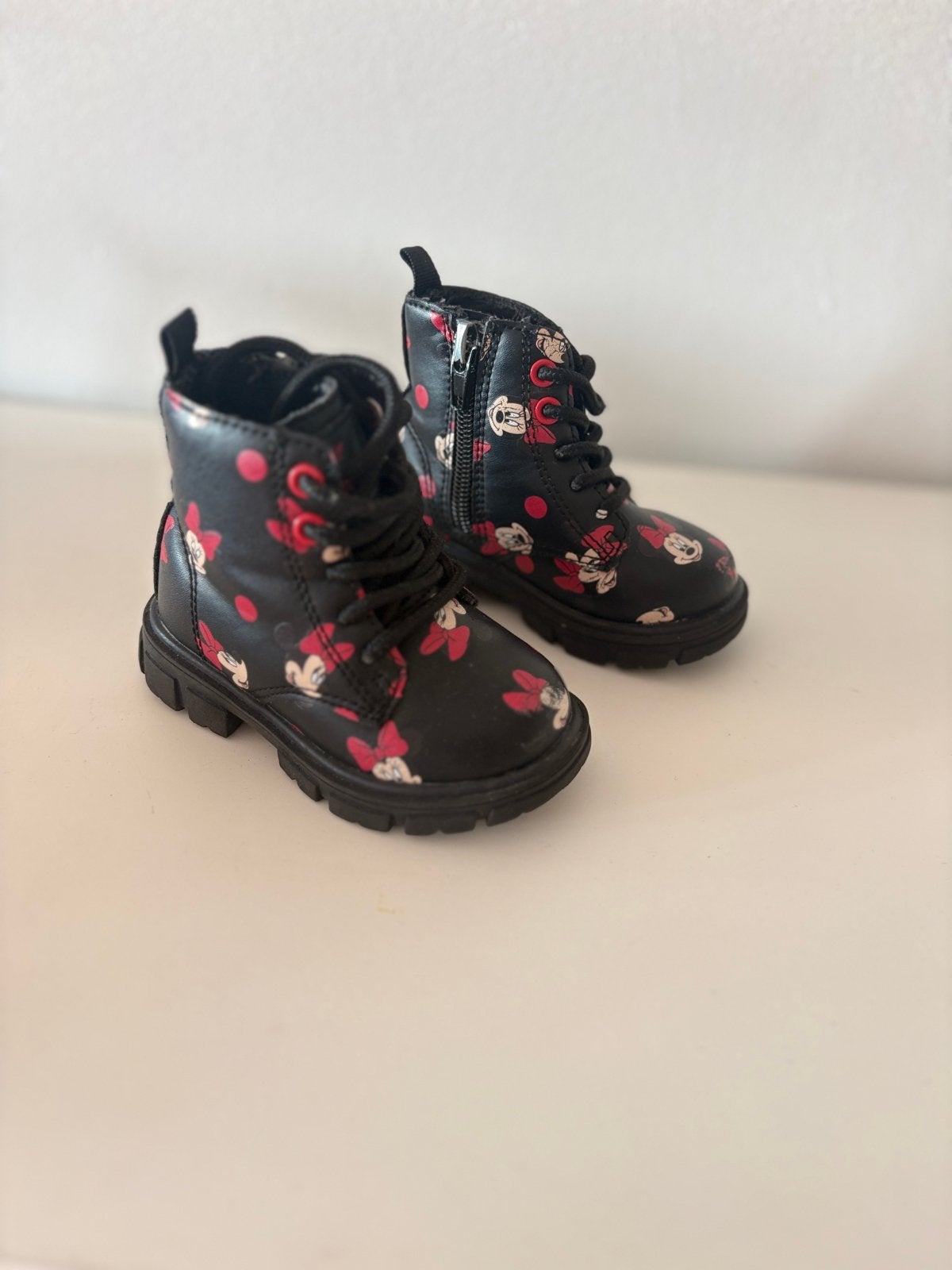 Leuke Minnie Mouse laarsjes voor meisjes, Ophalen of Verzenden, Gebruikt, Meisje, Laarzen