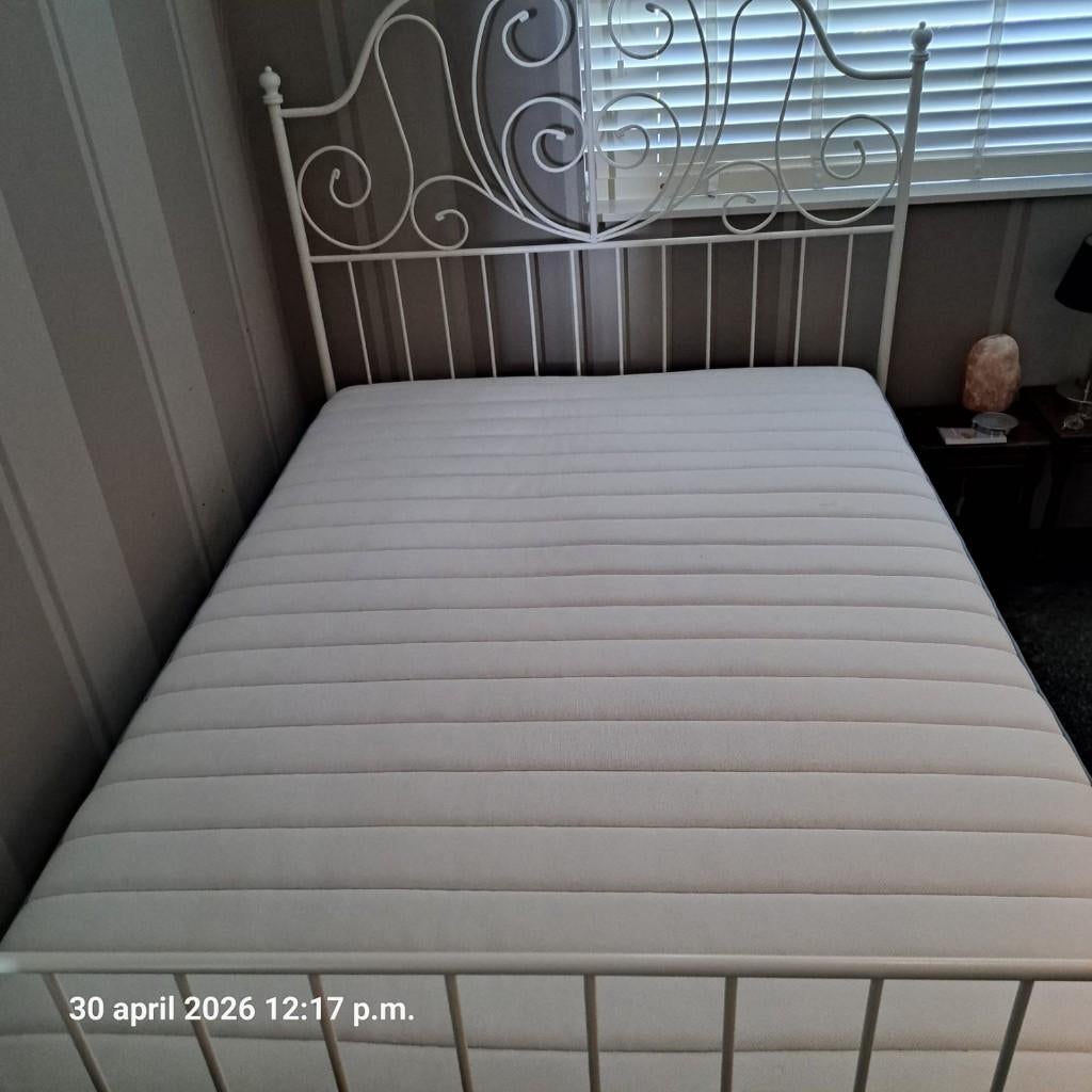 Splinternieuw matras, Huis en Inrichting, Slaapkamer | Matrassen en Bedbodems, Ophalen, 140 cm, Matras, 200 cm