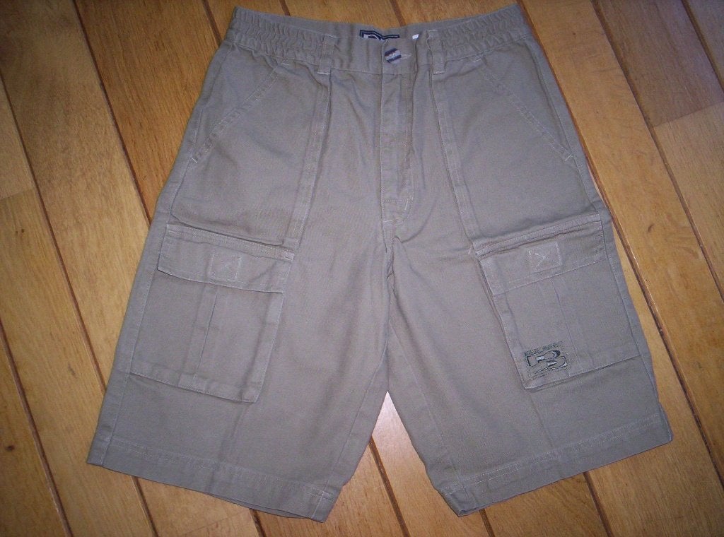 BAD BOYS bermuda donker kaki maat 152, Broek, Bad boys, Ophalen of Verzenden, Zo goed als nieuw