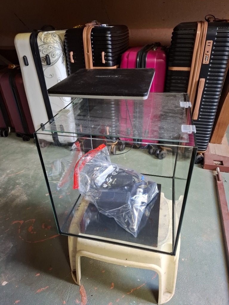 aquarium Superfish Qubiq 30 pro zwart, Dieren en Toebehoren, Ophalen, Gebruikt, Leeg aquarium, Superfish