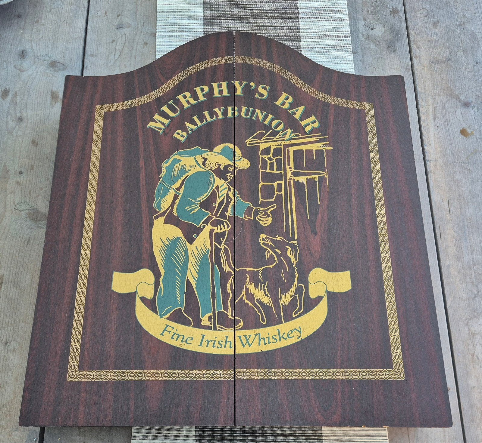 Dartbord in houten kast - Murphy's Bar Ballybunion, Ophalen, Gebruikt, Dartbord
