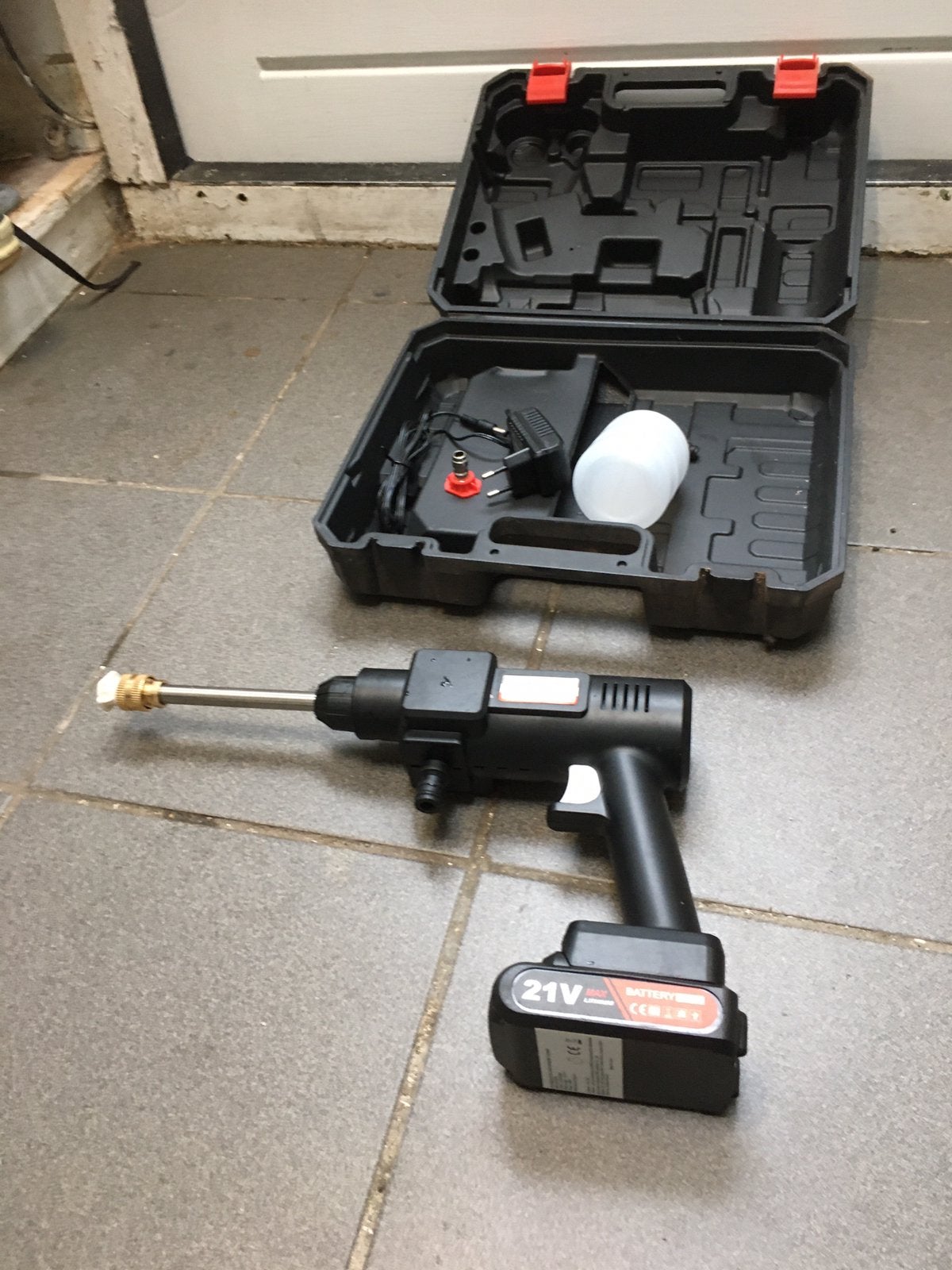 Te koop accu hogedrukreiniger, Ophalen, Zo goed als nieuw, Accu