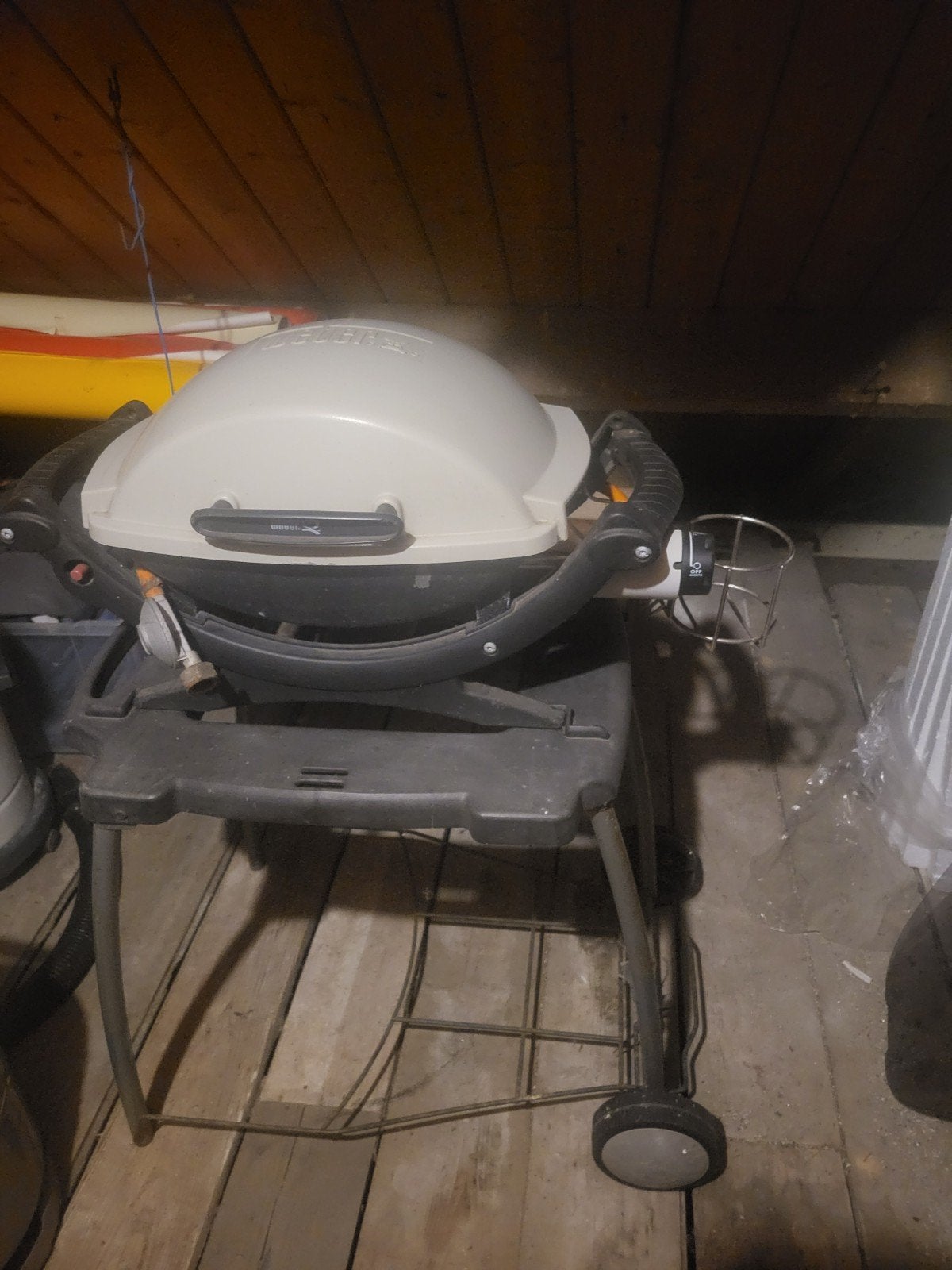 Weber Q2000 gasbarbecue met gasfles, Ophalen, Gebruikt, Weber