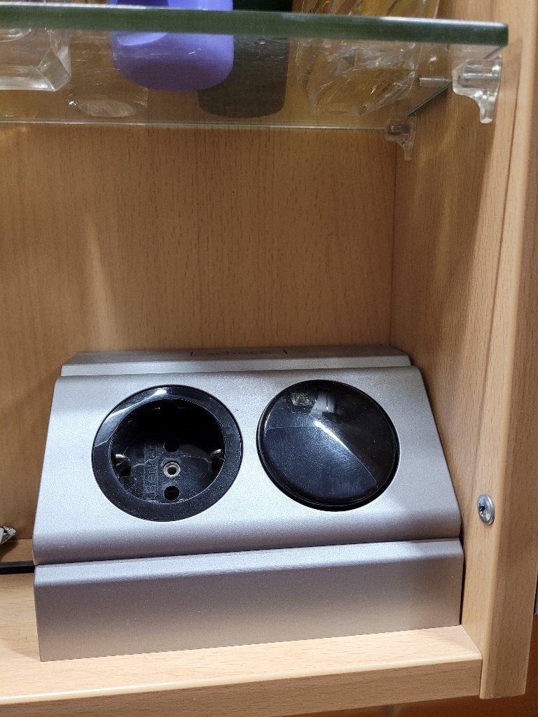 Badkamer Spiegelkast met Verlichting en Stopcontact, Ophalen, 50 tot 100 cm, Minder dan 100 cm, 25 tot 50 cm