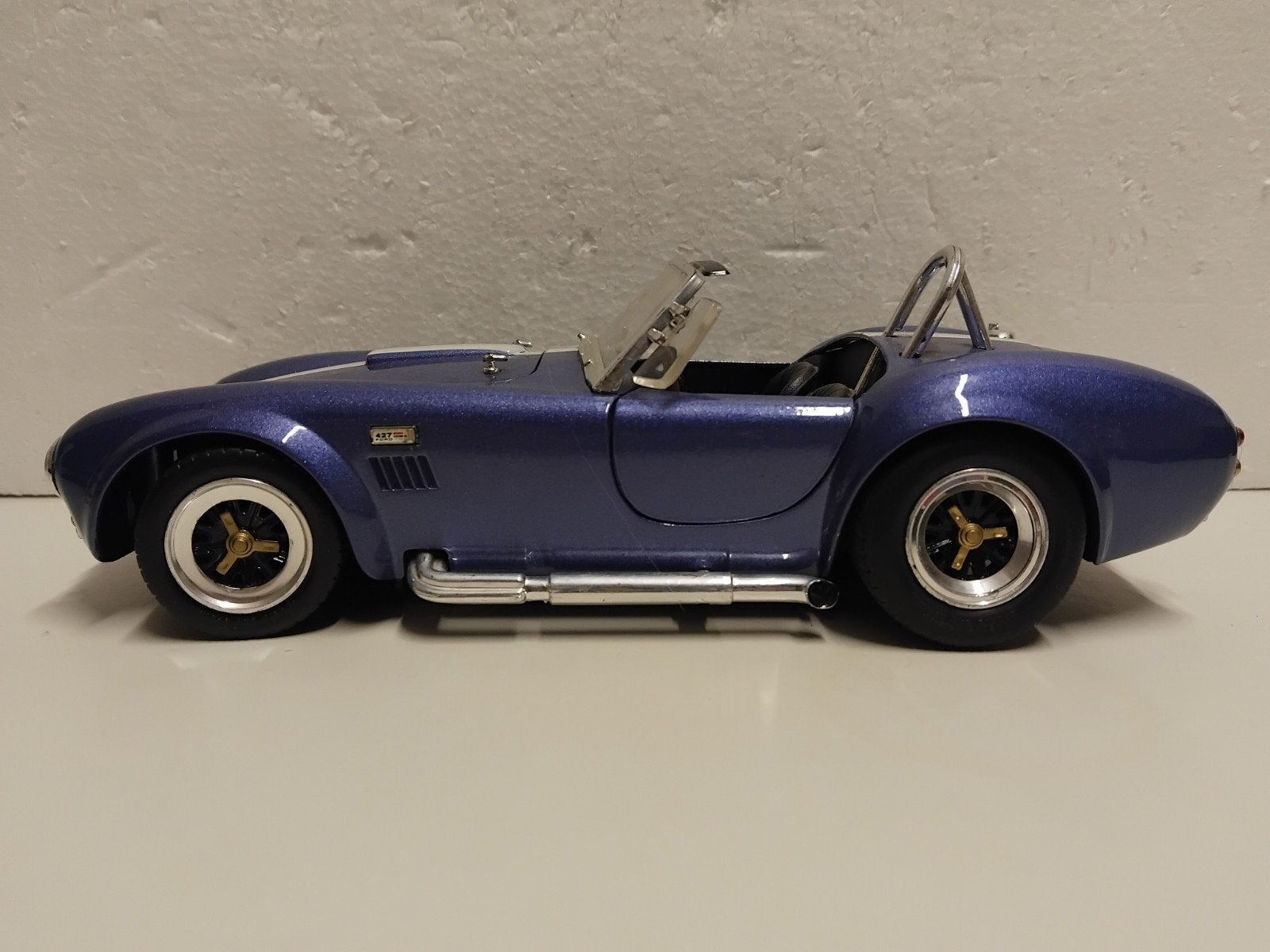 Shelby Cobra 427 SC blauw Road Tough metal 1:18 KRD, Ophalen of Verzenden, Zo goed als nieuw, Auto, Overige merken