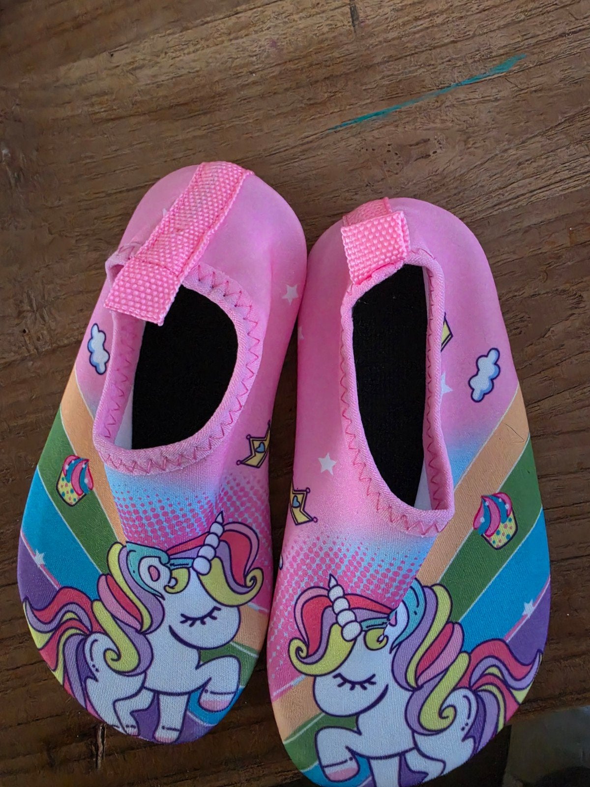 Waterschoenen dunne zool maat 24/25 eenhoorn roze, Kinderen en Baby's, Kinderkleding | Schoenen en Sokken, Ophalen of Verzenden