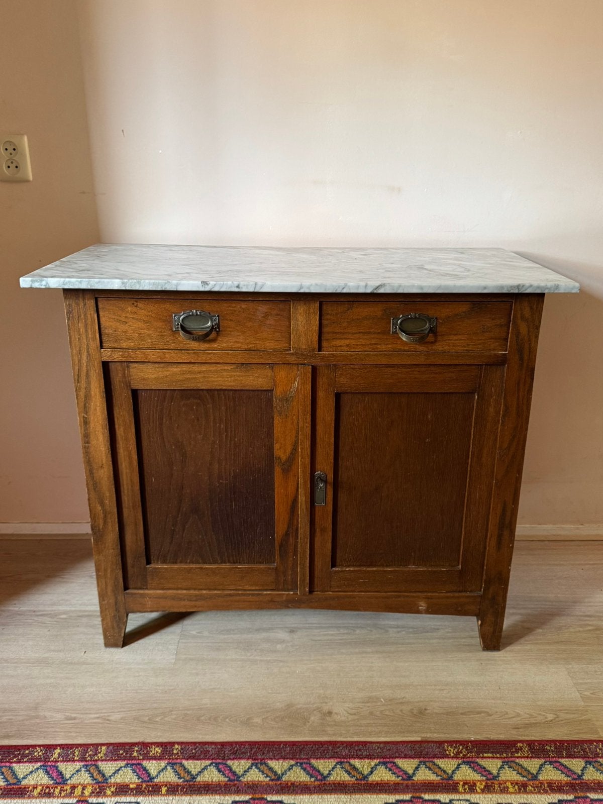 Antieke eiken kast met Carrara marmeren blad, Huis en Inrichting, Ophalen of Verzenden, 25 tot 50 cm, Eikenhout