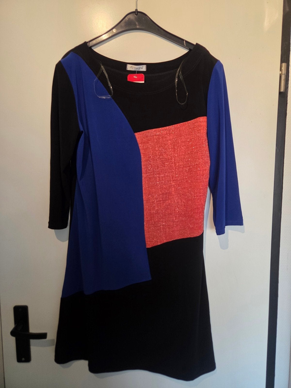 Magna jurk C-2006 Glitter 40/42 - Zwart, Blauw, Oranje, Kleding | Dames, Maat 38/40 (M), Zwart, Ophalen of Verzenden, Magna