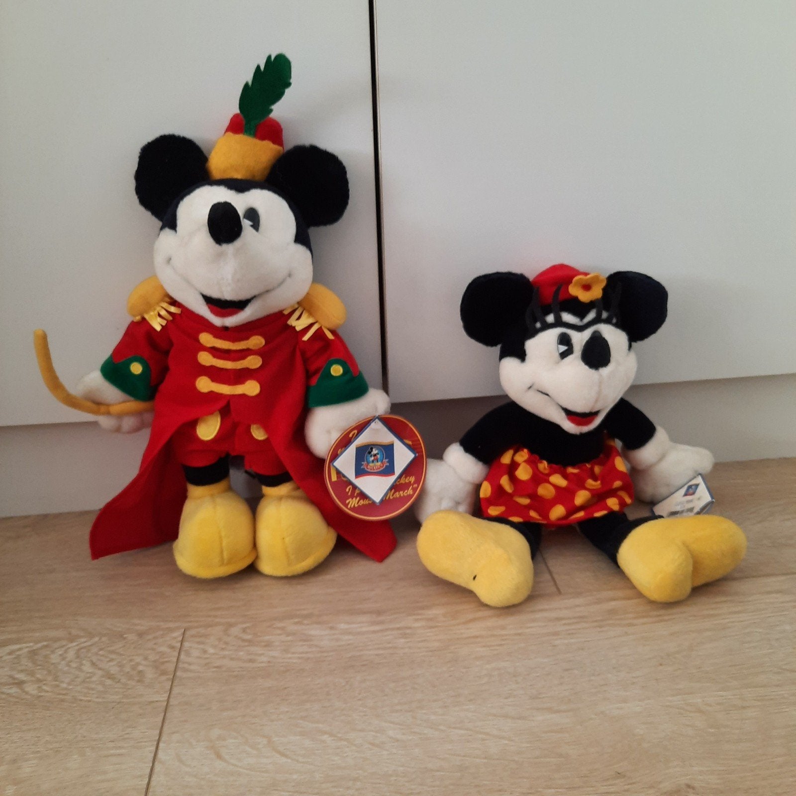 Minnie Mouse Walt Disney 1997, Ophalen of Verzenden, Mickey Mouse, Zo goed als nieuw, Knuffel