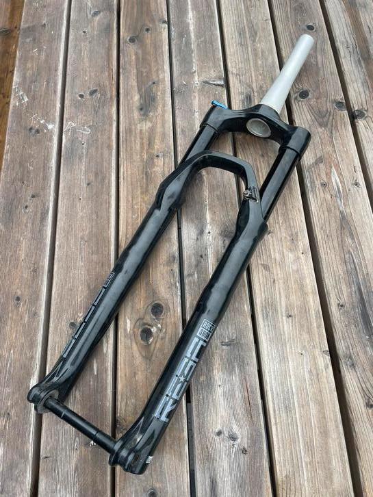 Rock Shox MTB voorvork, Fietsen en Brommers, Fietsaccessoires | Bagagedragers, Zo goed als nieuw, Ophalen