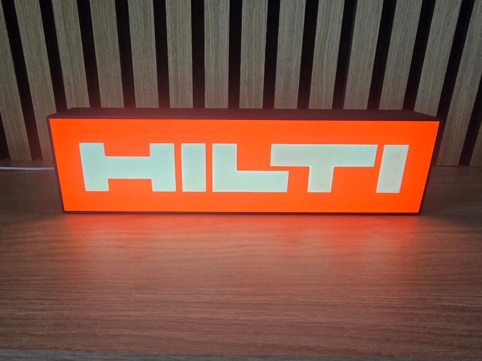 Hilti LED Lichtbak - Uniek Decoratiestuk, Overige merken, Kunststof, Ophalen of Verzenden, Zo goed als nieuw