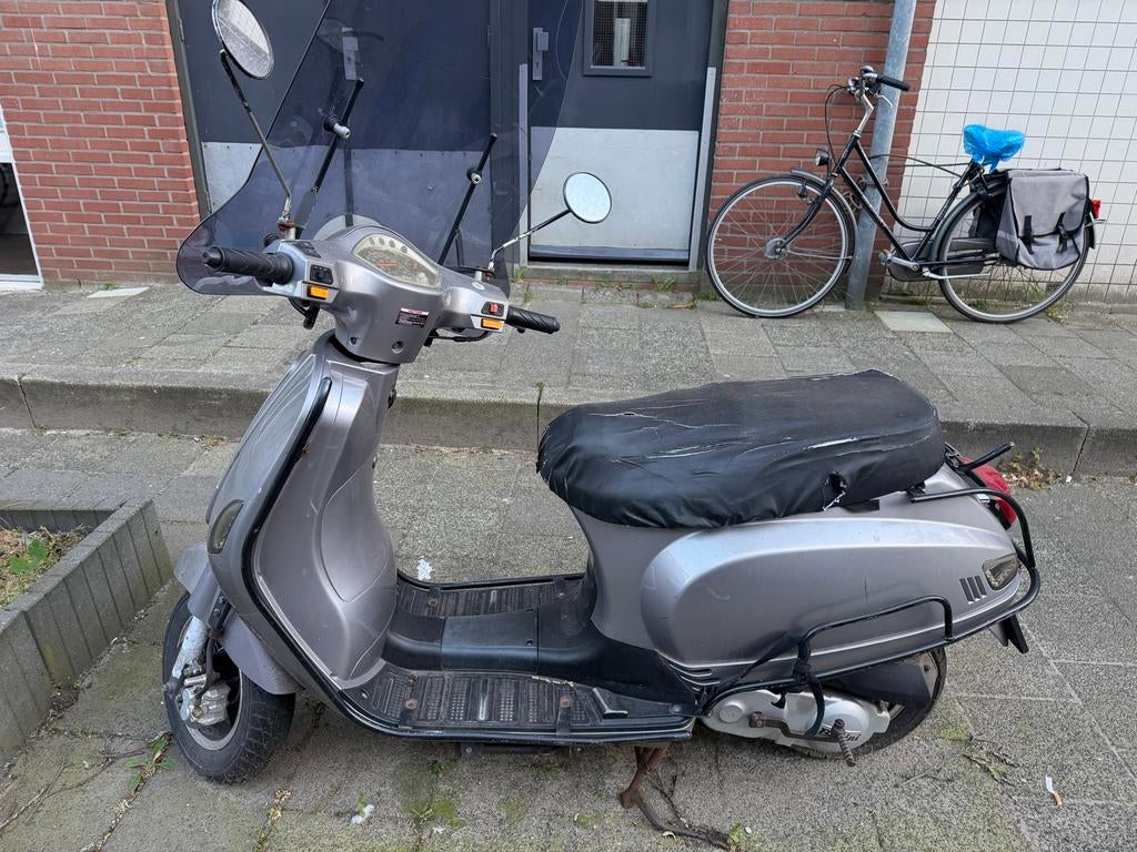 Berini Scooter - Grijs, Gebruikt, 29112 km, Fietsen en Brommers, Ophalen of Verzenden, Gebruikt, Maximaal 45 km/u, Benzine