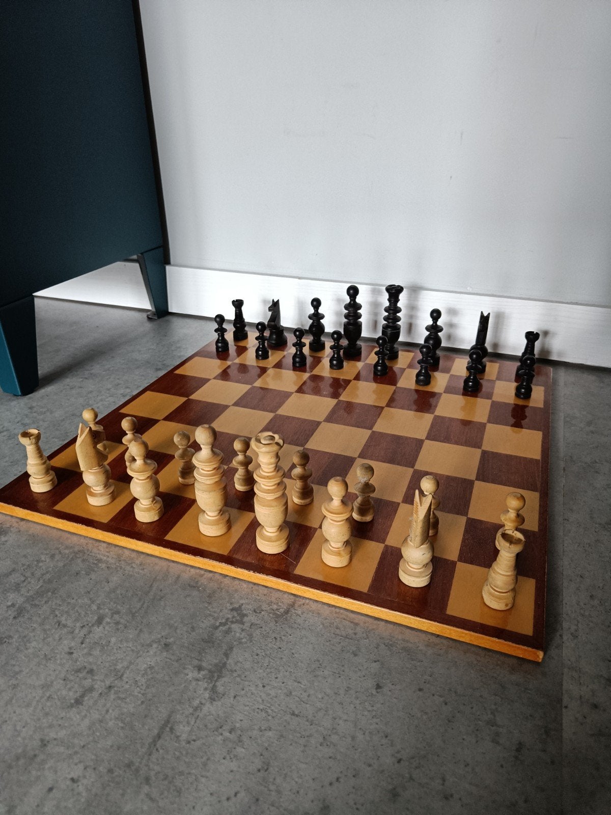 Fraai houten dam/schaakbord met houten stukken, Ophalen of Verzenden, Gebruikt, Schaken