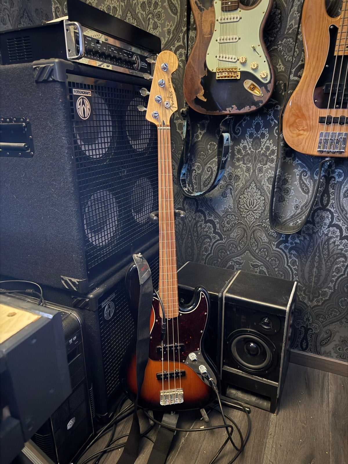 Fender Fretloze Bas met Bijzondere Toneregeling, Muziek en Instrumenten, Ophalen of Verzenden, Gebruikt, Elektrisch, Fretloos