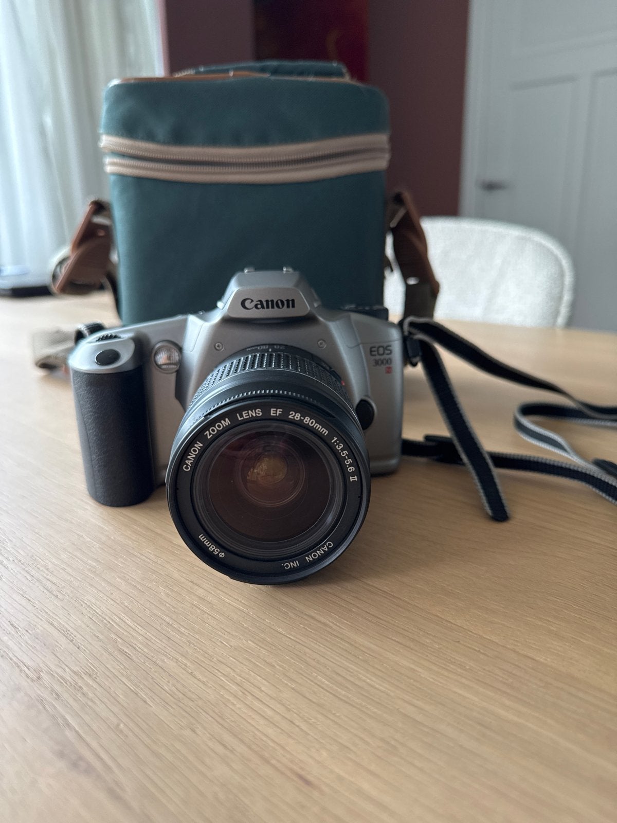 Canon EOS 3000 Spiegelreflexcamera met EF 28-80mm lens, Ophalen of Verzenden, Gebruikt, Spiegelreflex, Canon
