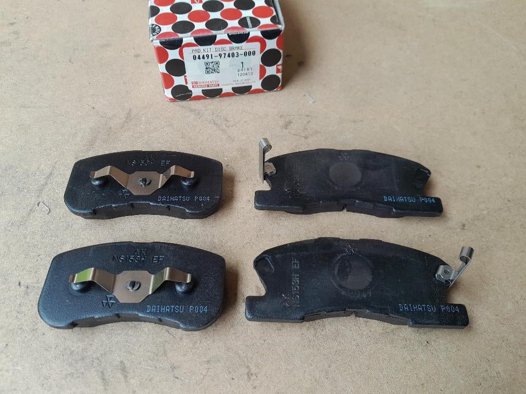 SET REMBLOKKEN - NIEUW&ORIGINEEL - DAIHATSU MOVE SIRION YRV, Verzenden, Nieuw, Daihatsu