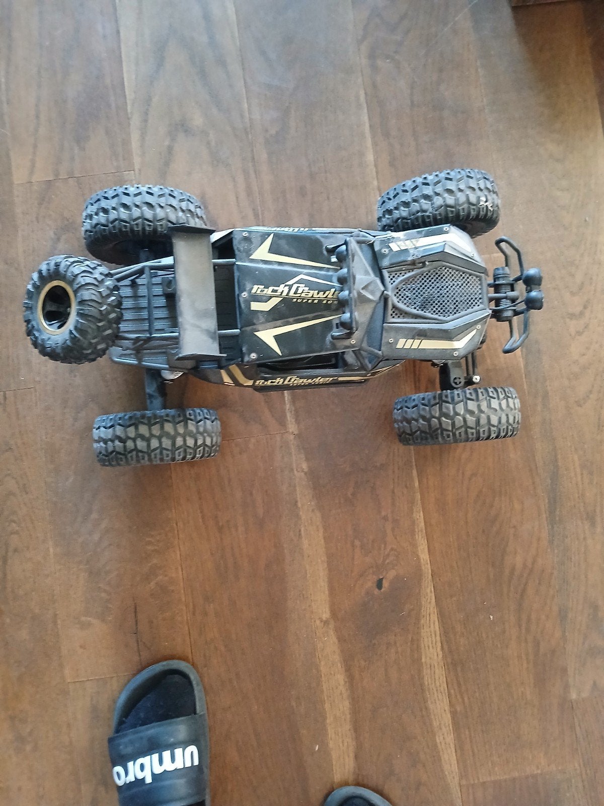 Bestuurbare auto met accu, afstandsbediening en lader, Hobby en Vrije tijd, Modelbouw | Radiografisch | Auto's, Ophalen of Verzenden