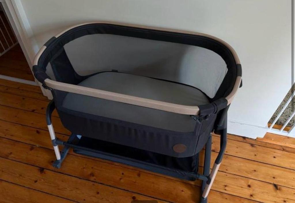 Maxi-Cosi Iora Air Co-Sleeper / Bedside Crib, Ophalen of Verzenden, Zo goed als nieuw, Wieg