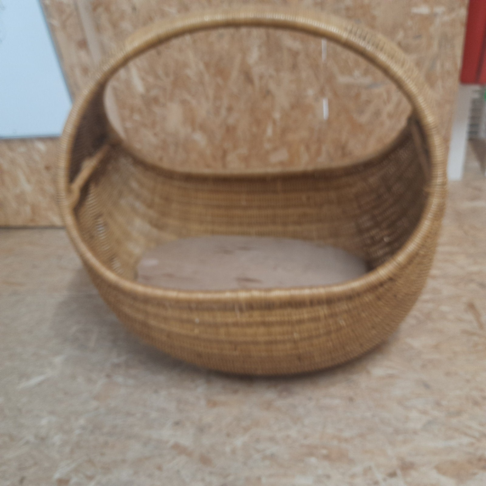 vintage Rohé rotan bambie Babywieg gondelmand, Ophalen, Gebruikt