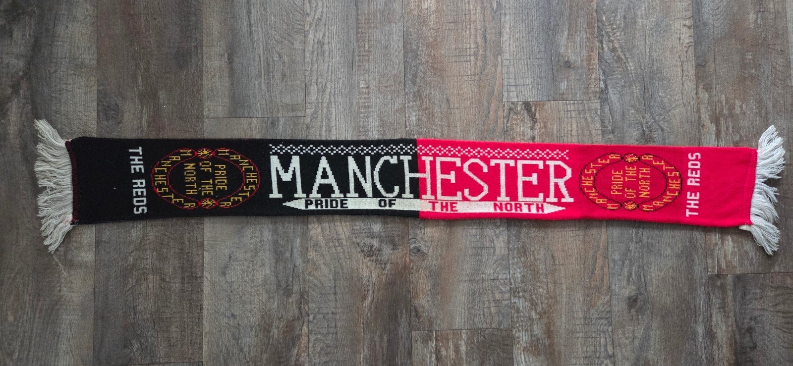 Sjaal Manchester United, Verzamelen, Ophalen of Verzenden, Zo goed als nieuw, Buitenlandse clubs, Vaantje of Sjaal
