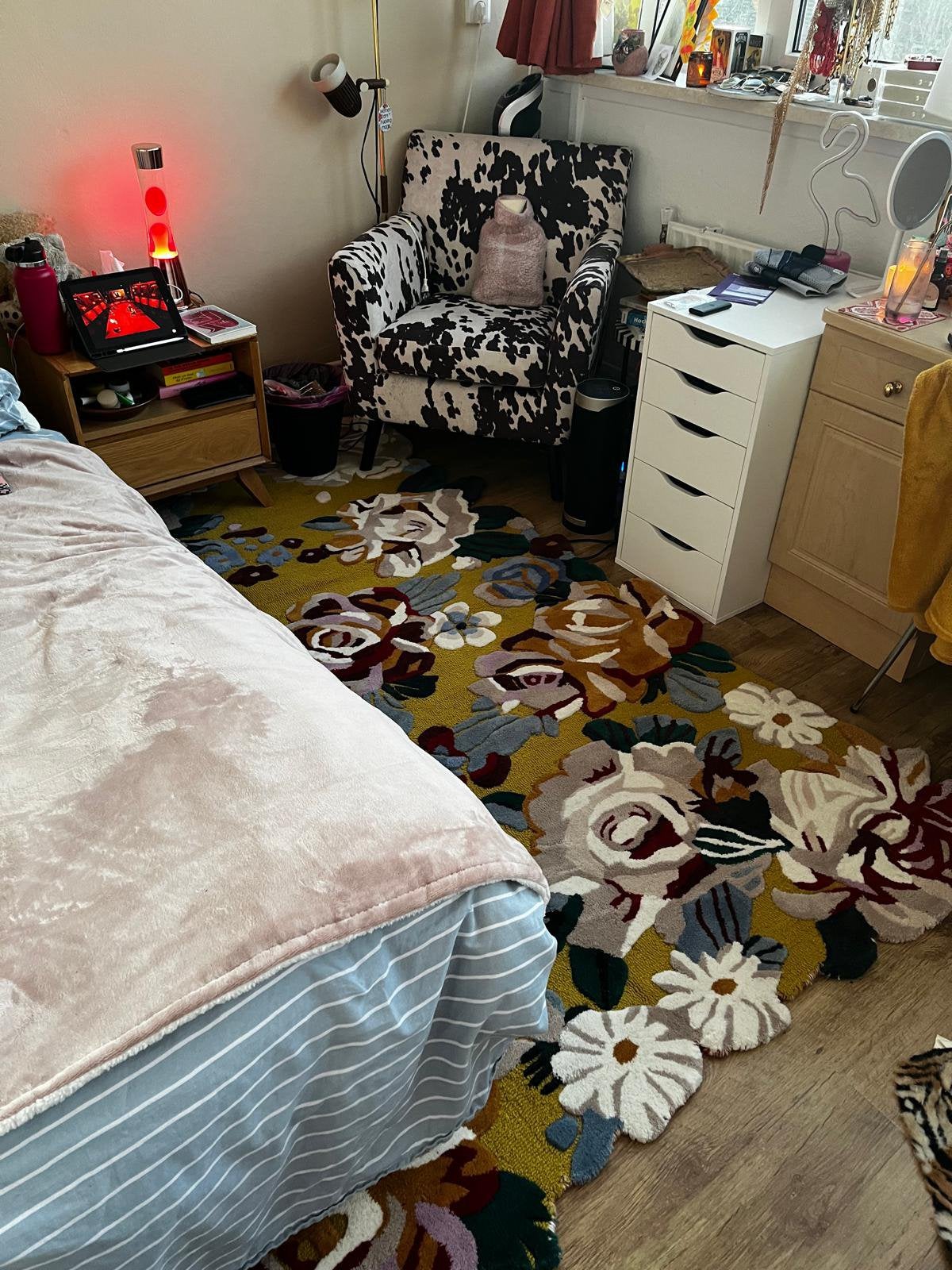 Kleurrijk kleed met bloemen, Ophalen, Rood, Rechthoekig