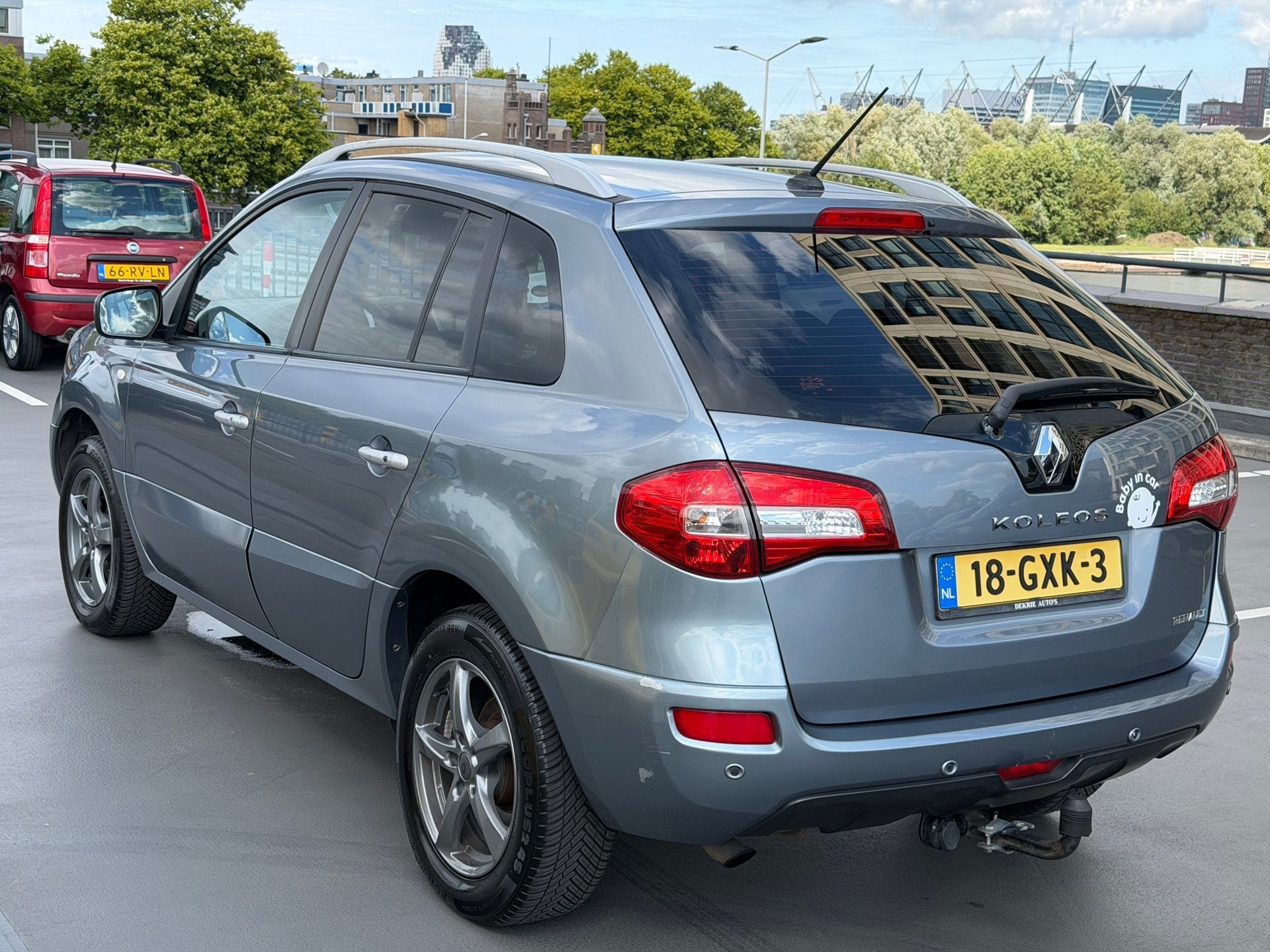 Renault Koleos 2.5 Dynamique Pack Navi Clima Cruise PDC Trek, Auto's, Renault, Voorwielaandrijving, Dealer onderhouden, Koleos