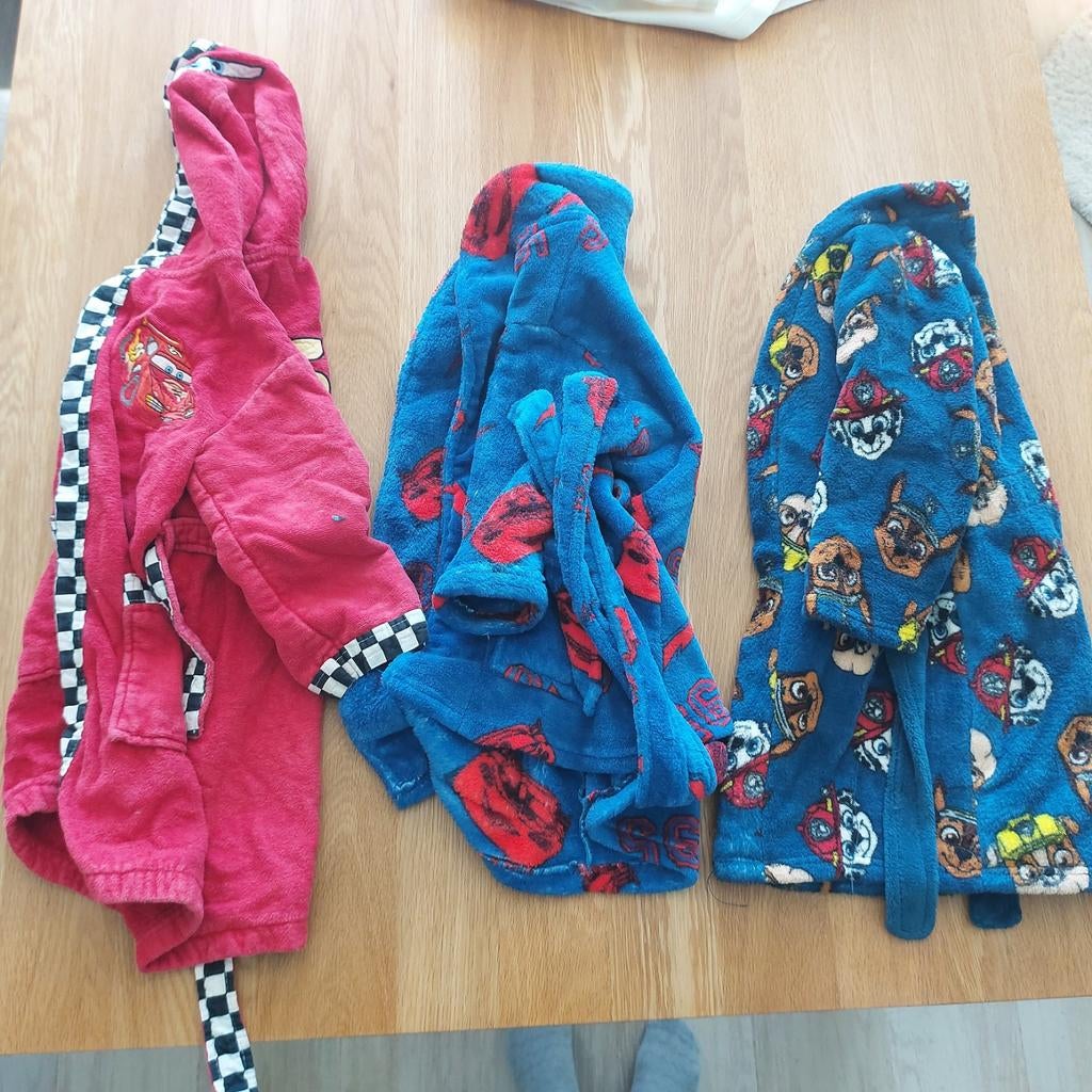 2 cars en 1 paw patrol badjas maat 92, Ophalen