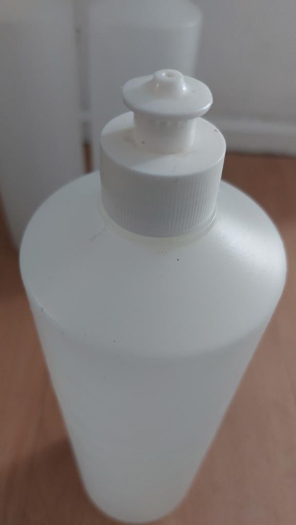 Te koop 3 plastic flessen, Ophalen of Verzenden