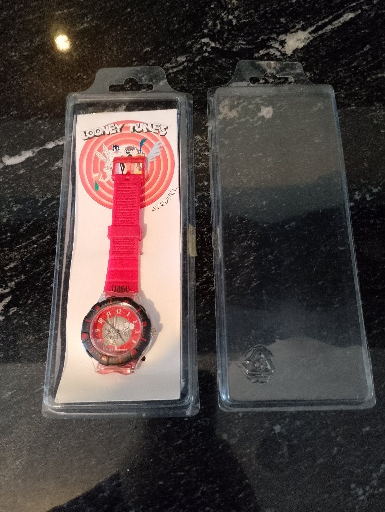 Looney tunes  horloge 1996 in verpakking, Verzamelen, Ophalen of Verzenden, Looney Tunes, Nieuw, Gebruiksvoorwerp