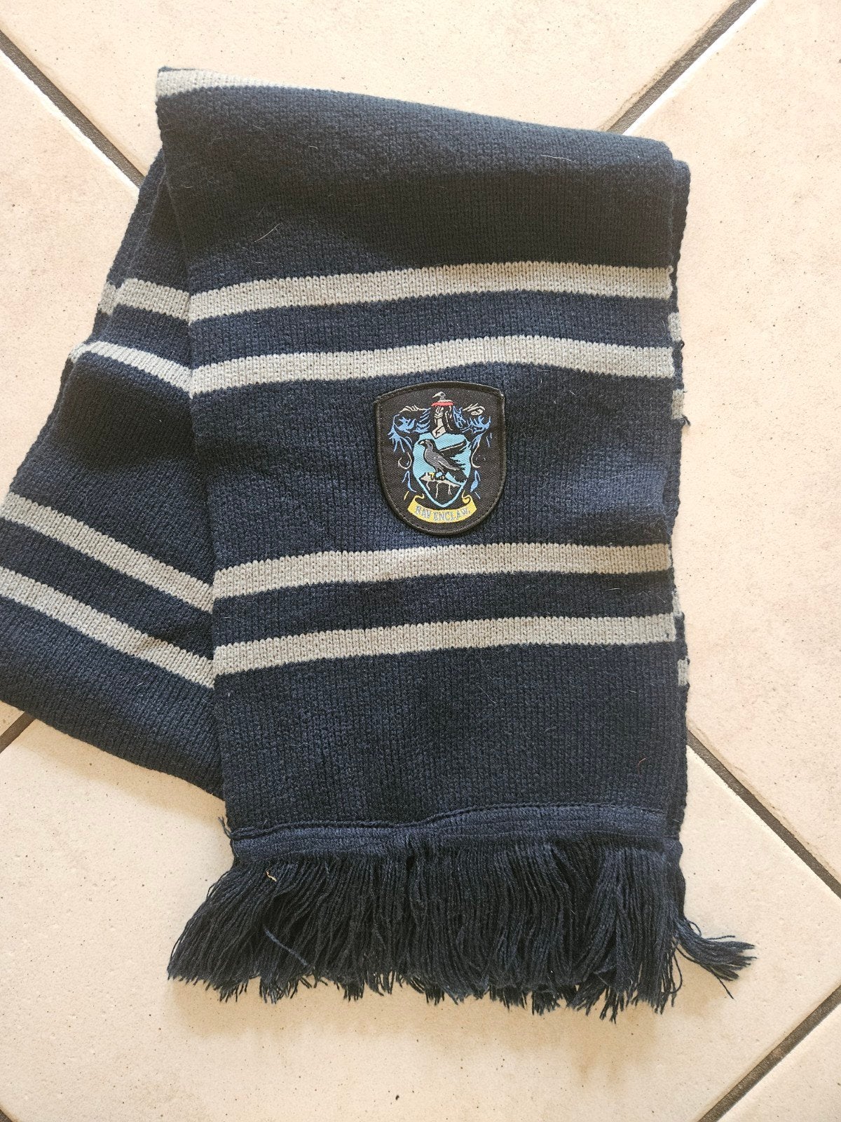 Harry Potter Ravenklauw set: sjaal, toverstok, mantel, Ophalen of Verzenden, Gebruikt, Gebruiksvoorwerp
