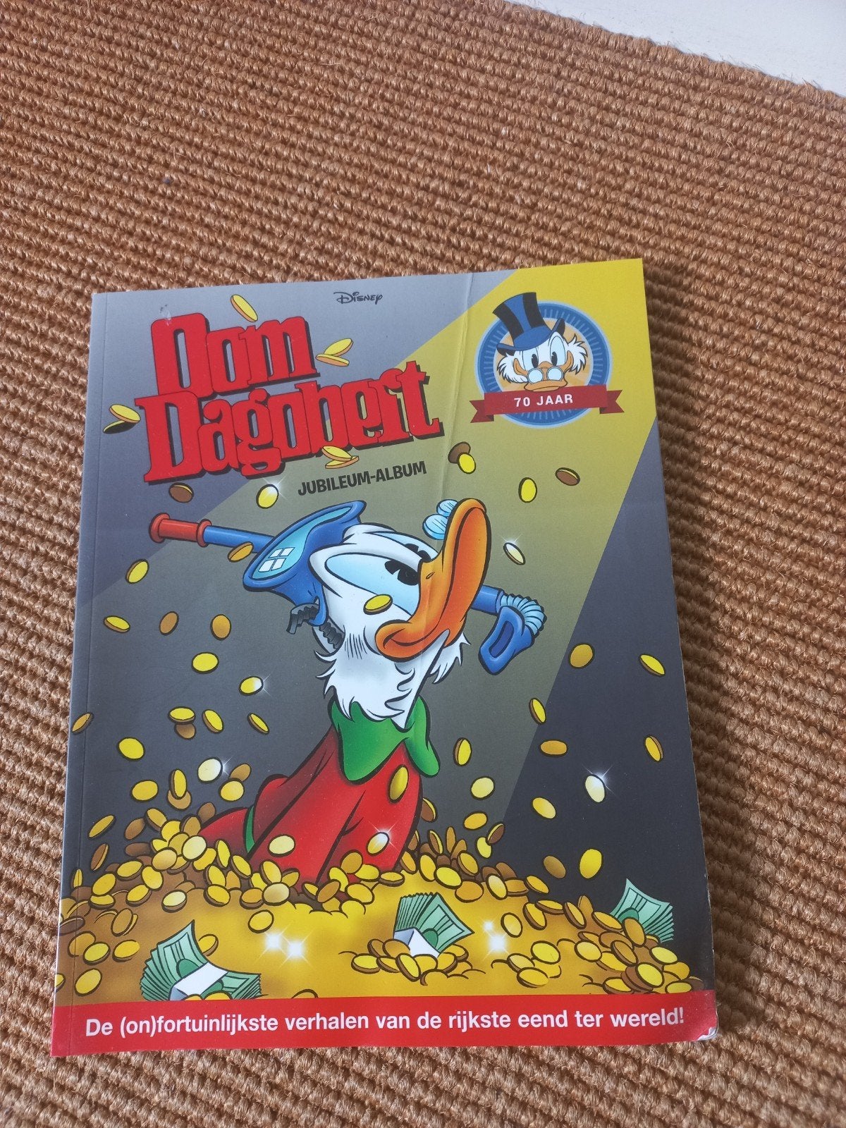 Donald Duck: Oom Dagobert Jubileum-album - 70 Jaar, Eén stripboek, Ophalen of Verzenden, Zo goed als nieuw, Carl Barks