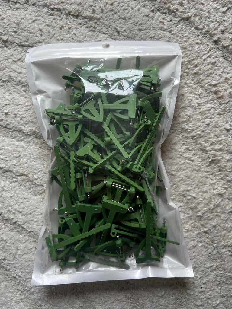 Voor boutonniere voor bijv bruiloften, Ophalen, Volle zon, Vaste plant, Bloeit niet