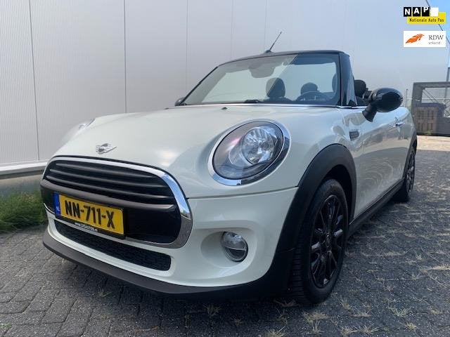 Mini Mini Cabrio 1.5 Cooper Pepper Business CLIMAT BJ 3-2017, Voorwielaandrijving, Multifunctioneel stuurwiel, 136 pk, Gebruikt