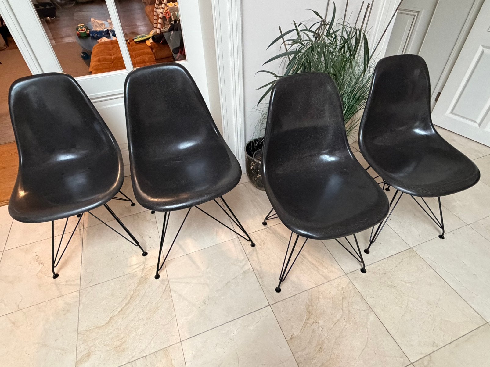 4x Eames Herman Miller DSR Fiberglass, Ophalen, Gebruikt, Eén