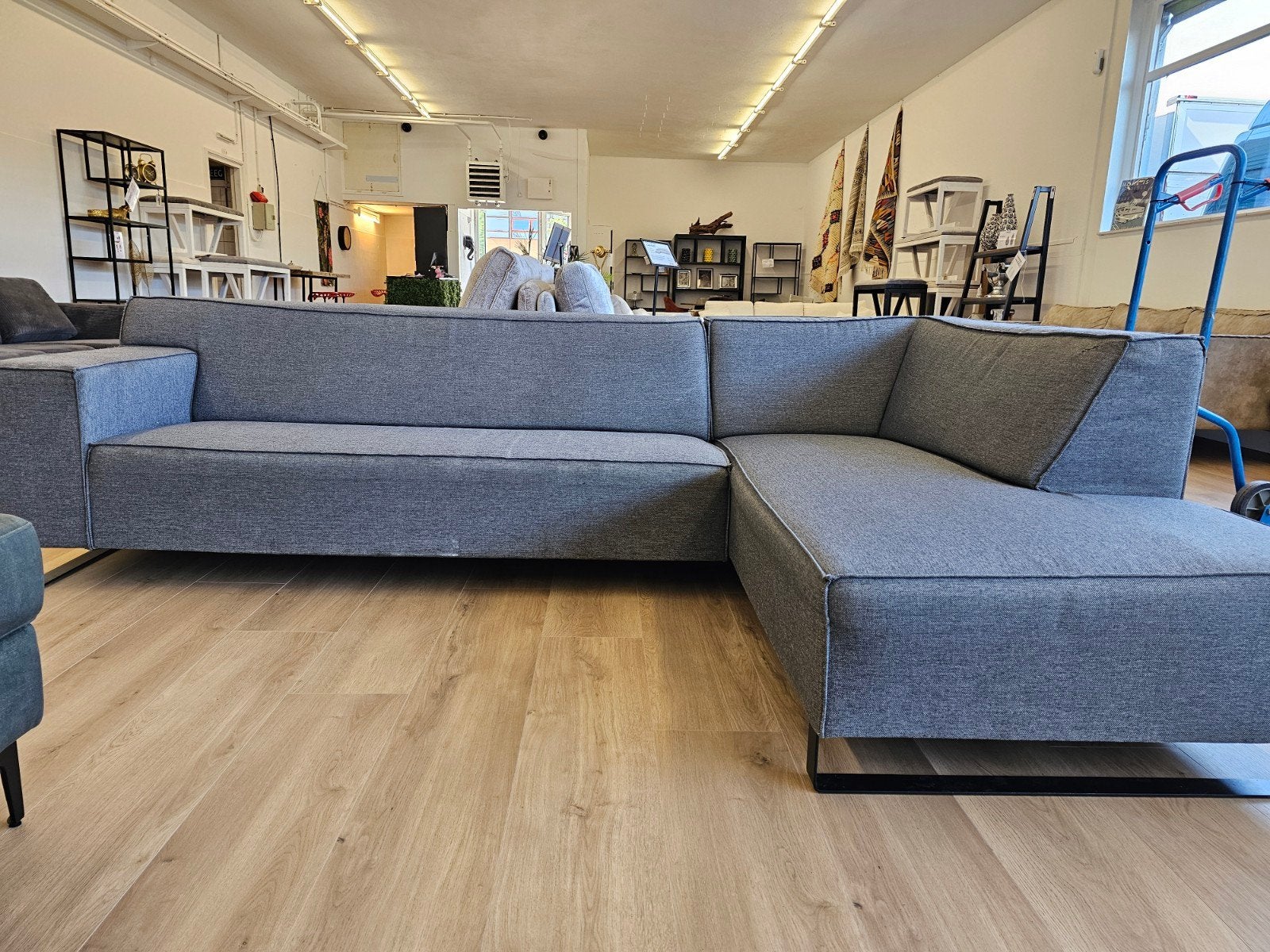 Hoekbank Textiel, Ophalen, Home Friesland, Info@homefriesland.nl, Kelvinstraat 6 8912BA