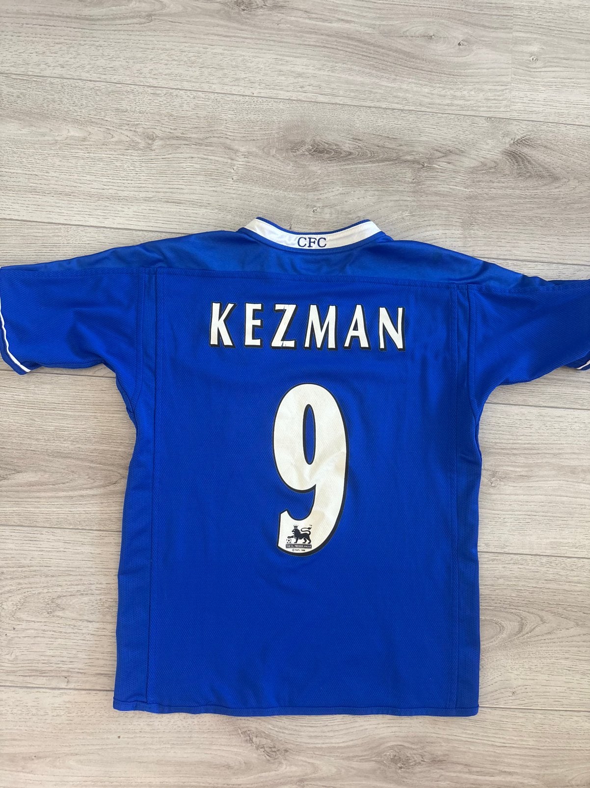 Chelsea FC Retro Voetbalshirt – Kežman #9 – Umbro – Blauw, ., Ophalen of Verzenden, Zo goed als nieuw, .