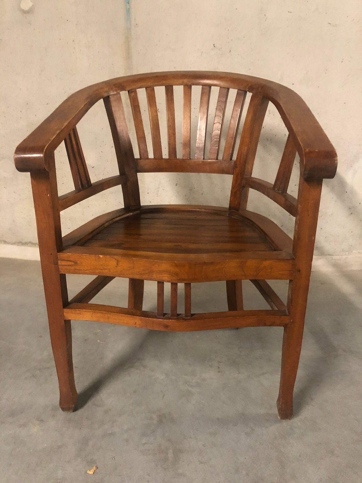 Captains chair uit Indonesië, Ophalen