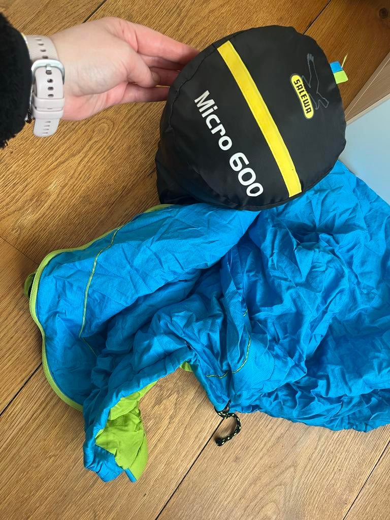 Salewa Micro 600 Slaapzak - sleeping bag, Caravans en Kamperen, Slaapzakken, Ophalen, Zo goed als nieuw