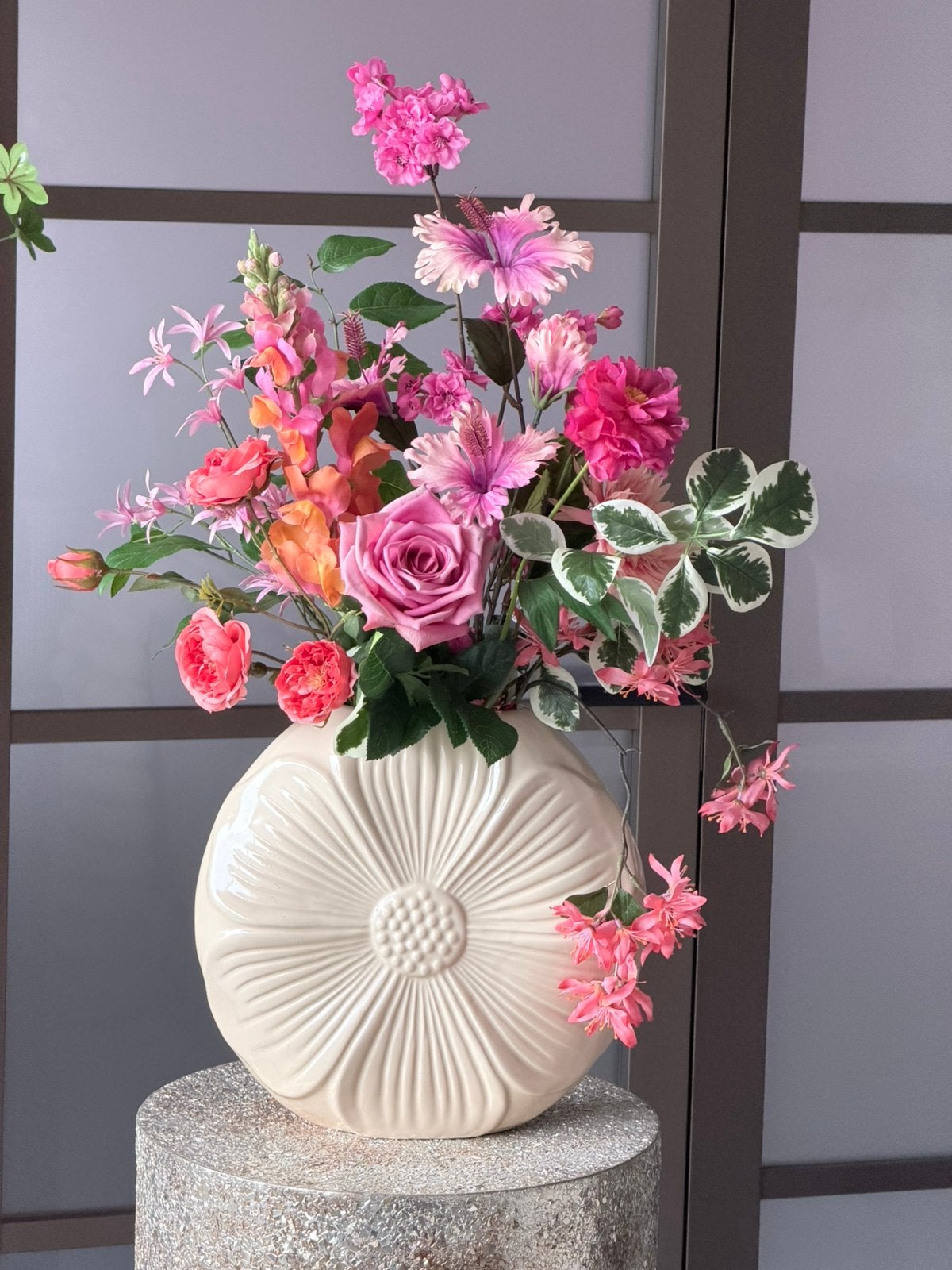 Zijden boeket inclusief vaas Nieuw, Huis en Inrichting, Binnen, Triesflowerartist@outlook.com, Verzenden, Kunstbloem
