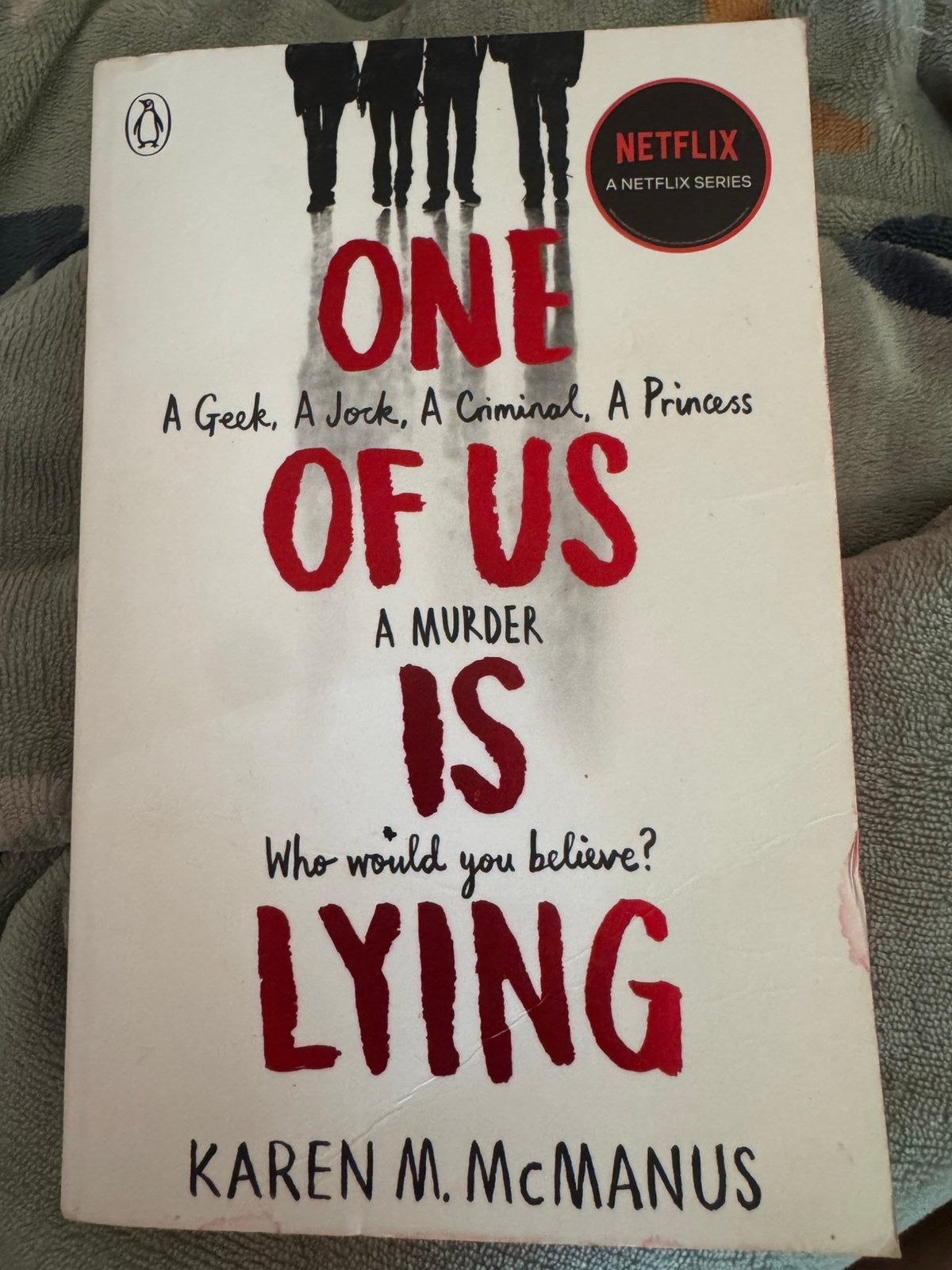 One of us is lying - engels softcover, Ophalen, Gelezen
