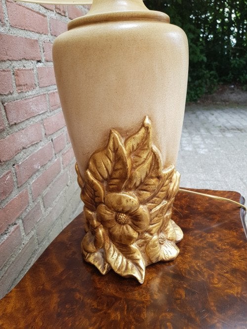 -	Tafellamp met creme lamp en gouden bloem, Ophalen of Verzenden, 'T Olde Gre-j, Info@toldegrej.nl, Endepoelstraat 20f Didam