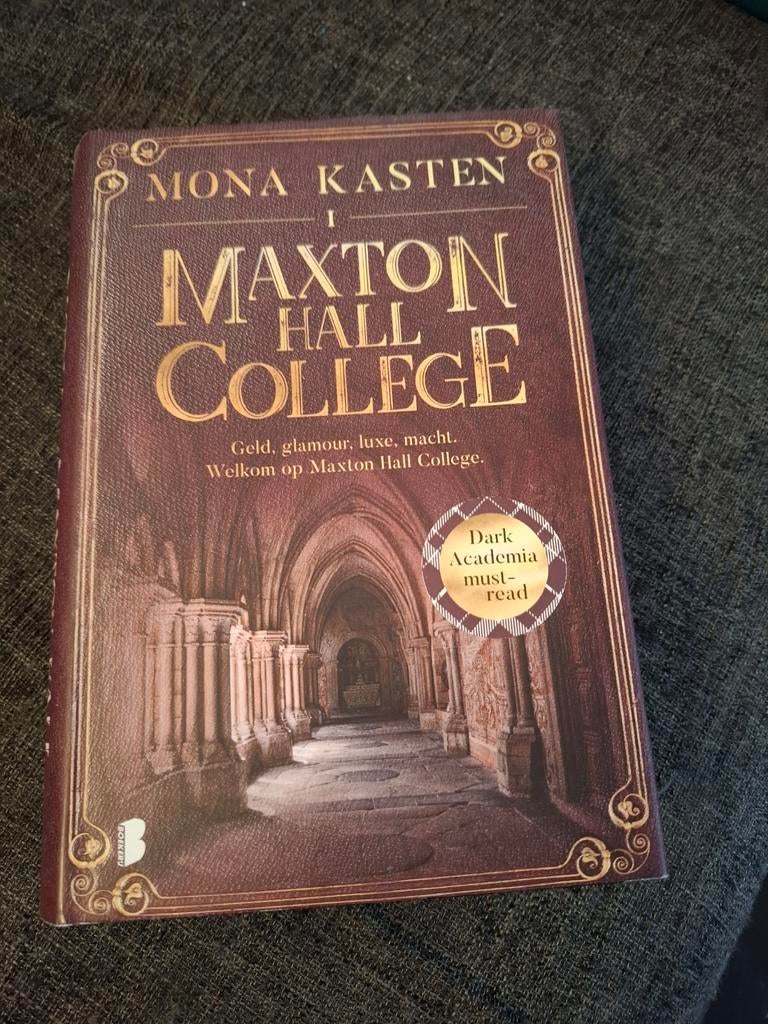Maxton Hall College Serie - Mona Kasten (3 boeken), Boeken, Ophalen of Verzenden, Gelezen, Mona Kasten, Nederland