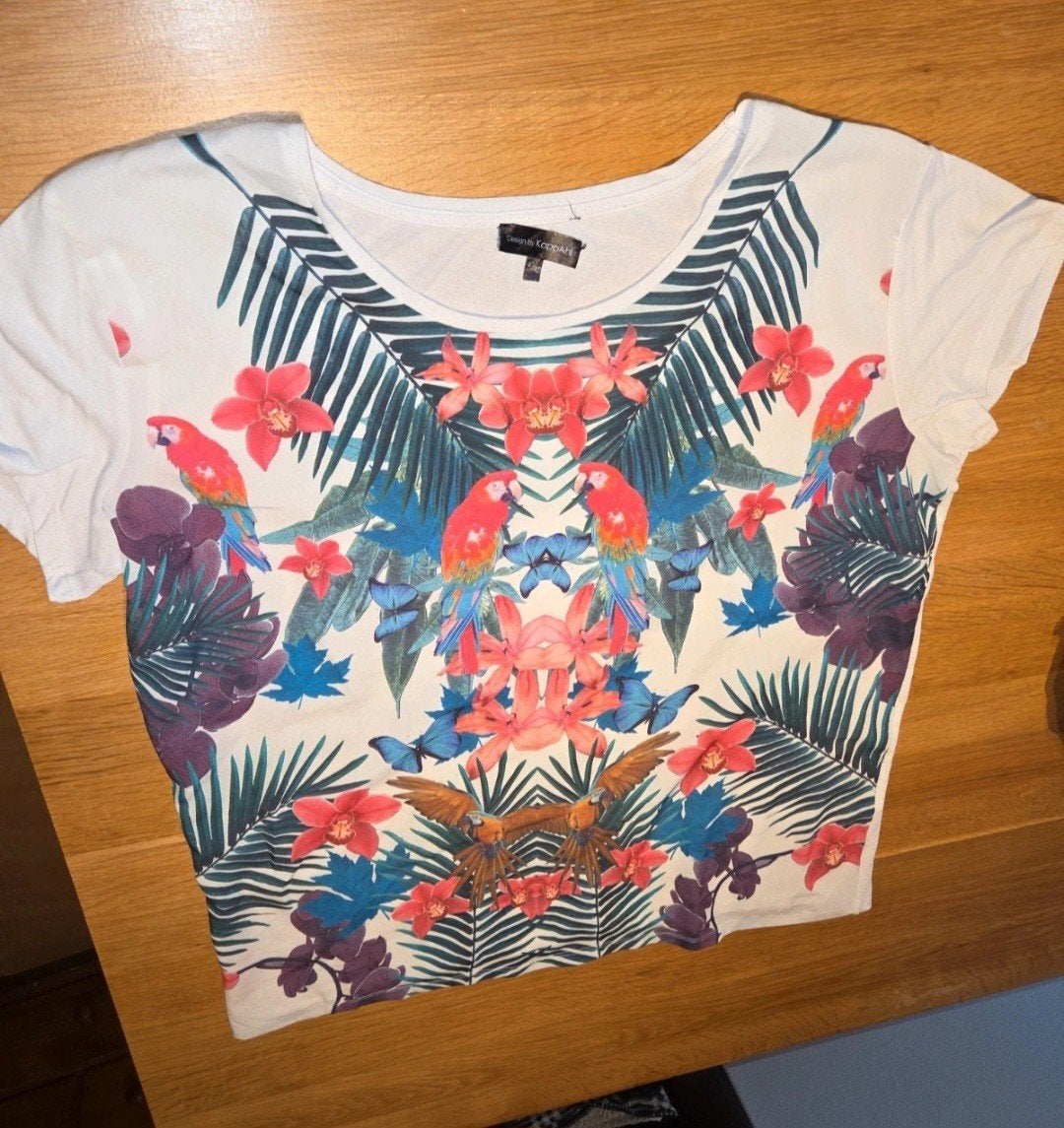 Design by KappAhl shirt maat 40/42 L/XL met papegaaienprint, Overige kleuren, Maat 42/44 (L), KappAhl, Ophalen of Verzenden